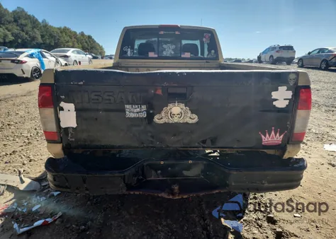 1999 Nissan Frontier King Cab Xe z USA, uszkodzony, nr VIN 1N6ED26Y7XC307383